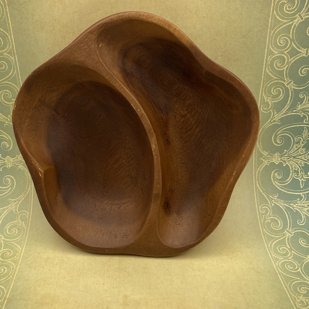 Elegant Genuine MonkeyPod Brown Wooden Divided Serving Shallow Bowl Dish - Picture 3 of 7